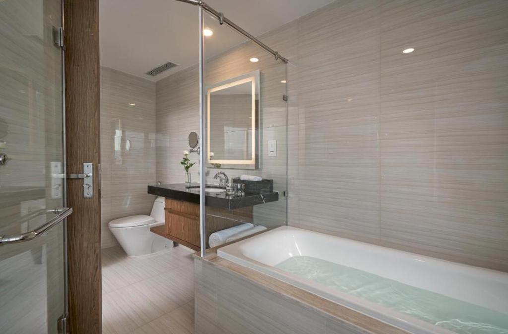 Luxury Seaview Panorama Nha Trang By Luna Exterior foto